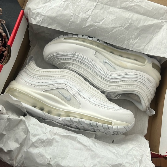 Nike Air Max 97 Triple White Pure Platinum Shoes, BRAND NEW, never worn. - Picture 3 of 4